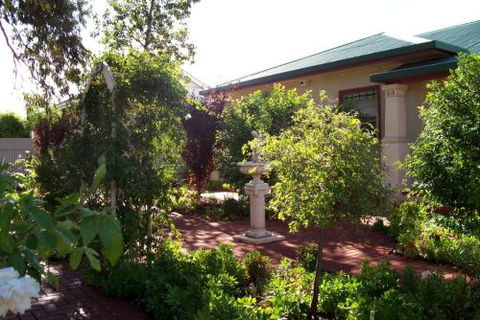 Cottage On Tottenham - Accommodation 4U 1