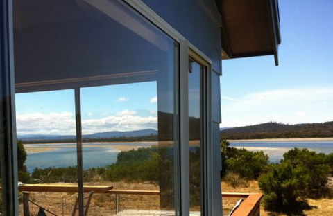 The Blue House Coles Bay - Accommodation 4U 2