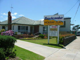 Beachcomber Holiday Flats - Accommodation 4U 0