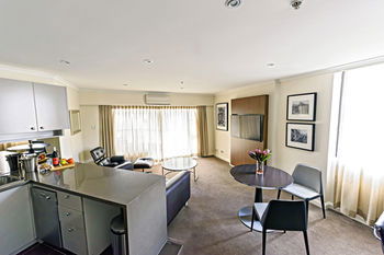 The York By Swiss-Belhotel International - Accommodation 4U 5