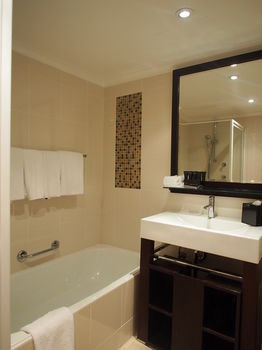 The York By Swiss-Belhotel International - Accommodation 4U 18