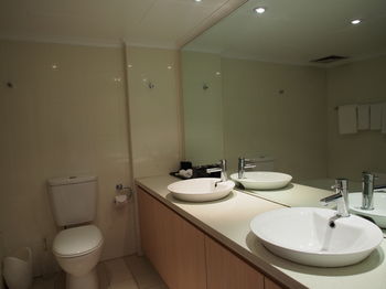 The York By Swiss-Belhotel International - Accommodation 4U 19