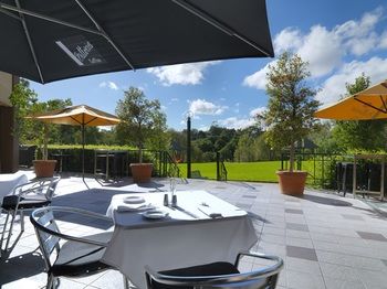 Amora Riverwalk Melbourne - Accommodation 4U 7