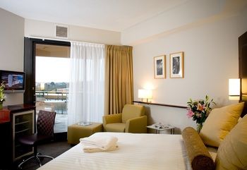Amora Riverwalk Melbourne - Accommodation 4U 33