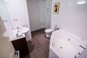 Amora Riverwalk Melbourne - Accommodation 4U 47