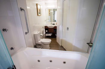Amora Riverwalk Melbourne - Accommodation 4U 48