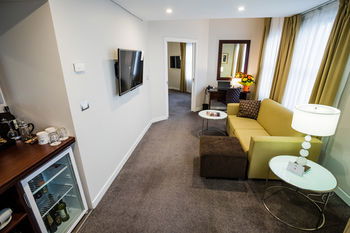 Amora Riverwalk Melbourne - Accommodation 4U 55