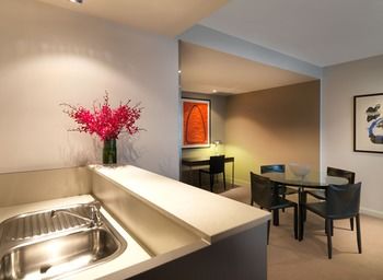 Adina Apartment Hotel Sydney, Harbourside - Accommodation 4U 12