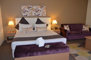 Country Comfort Hunts Liverpool - Accommodation 4U 2