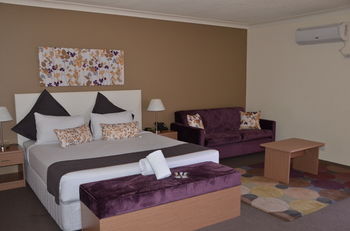 Country Comfort Hunts Liverpool - Accommodation 4U 4