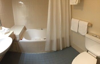 Country Comfort Hunts Liverpool - Accommodation 4U 51