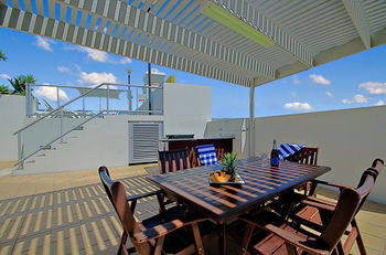 Pumicestone Blue - Accommodation 4U 14