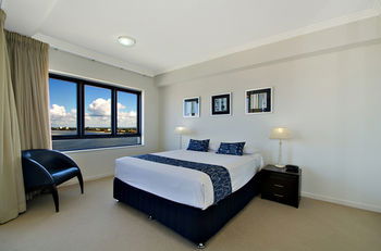 Pumicestone Blue - Accommodation 4U 21