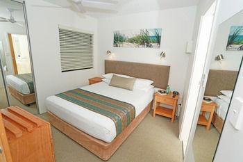 Beach Club Resort - Accommodation 4U 14