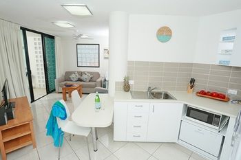 Beach Club Resort - Accommodation 4U 36