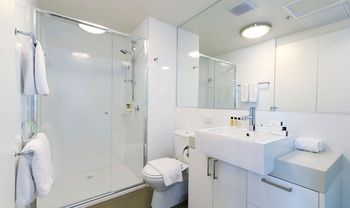 Fraser Place Melbourne - Accommodation 4U 7