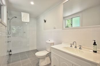 Dolphin Sands - Accommodation 4U 6