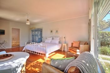 Dolphin Sands - Accommodation 4U 8
