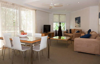 The Emerald Resort Noosa - Accommodation 4U 16