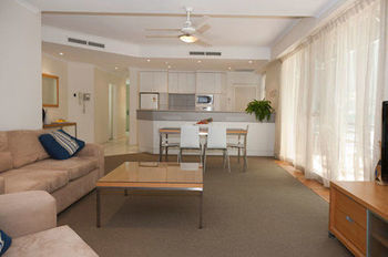 The Emerald Resort Noosa - Accommodation 4U 22
