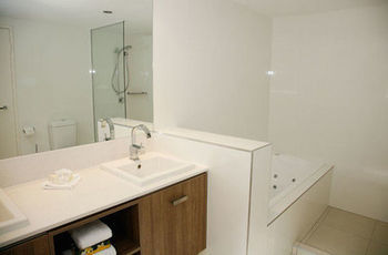 The Emerald Resort Noosa - Accommodation 4U 32