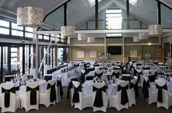 Caves Beachside Hotel - Accommodation 4U 4