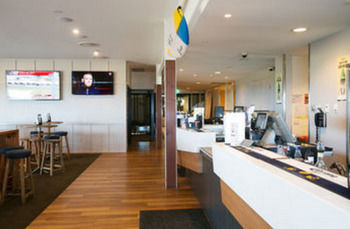 Caves Beachside Hotel - Accommodation 4U 31
