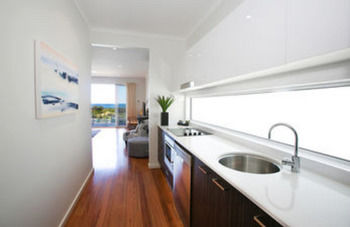 Caves Beachside Hotel - Accommodation 4U 39