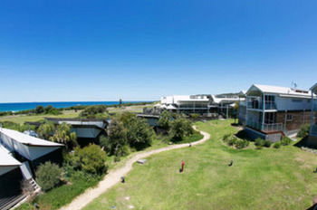 Caves Beachside Hotel - Accommodation 4U 56