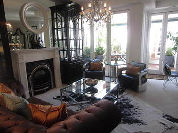 Andre's Mews Luxury Serviced Apartments - Accommodation 4U 13