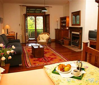 Carriages Boutique Hotel - Accommodation 4U 2