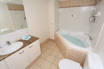 San Marino By The Sea Apartments - Accommodation 4U 16