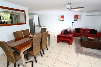 San Marino By The Sea Apartments - Accommodation 4U 93