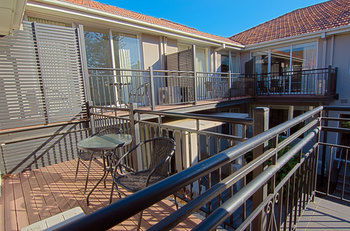 Buckingham International Serviced Apartments - Accommodation 4U 5