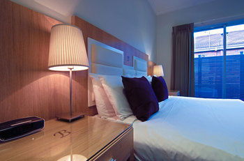 Buckingham International Serviced Apartments - Accommodation 4U 15