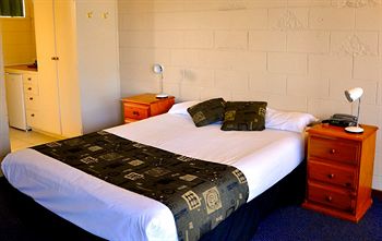 The Prince Mark Motor Inn - Accommodation 4U 7