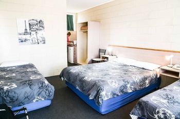 The Prince Mark Motor Inn - Accommodation 4U 16