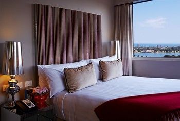 Art Series-The Blackman - Accommodation 4U 8