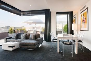 Art Series-The Blackman - Accommodation 4U 27