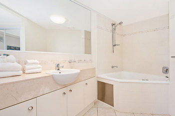 ULTIQA Shearwater Resort - Accommodation 4U 14