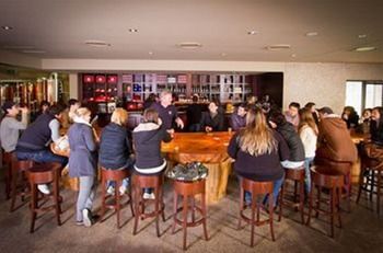 Potters Hotel Brewery Resort - Accommodation 4U 11