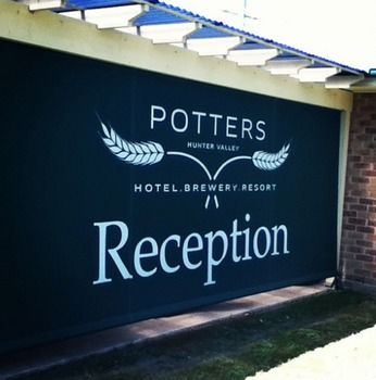 Potters Hotel Brewery Resort - Accommodation 4U 13