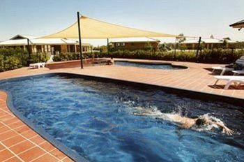 Potters Hotel Brewery Resort - Accommodation 4U 17