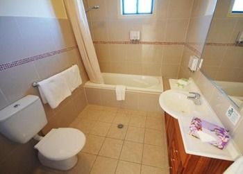 Potters Hotel Brewery Resort - Accommodation 4U 22