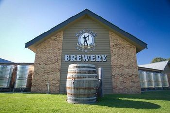 Potters Hotel Brewery Resort - Accommodation 4U 39
