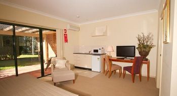 Potters Hotel Brewery Resort - Accommodation 4U 45