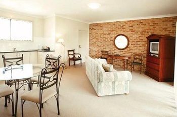 Potters Hotel Brewery Resort - Accommodation 4U 46