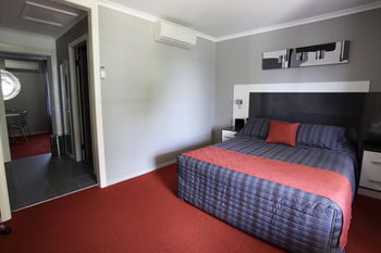 Cattleman's Country Motor Inn & Serviced Apartments - Accommodation 4U 12