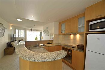 Malibu Mooloolaba - Accommodation 4U 12