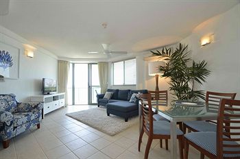 Malibu Mooloolaba - Accommodation 4U 14